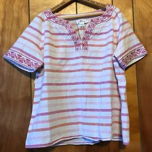 Vineyard Vines V neck